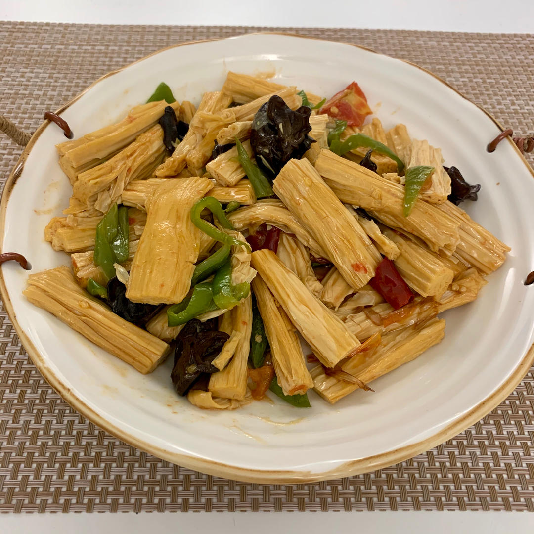 下厨房用户_h9bz做的比肉还好吃的烧腐竹比肉还好吃的烧腐竹家常菜