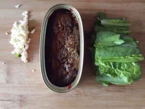 豆豉鲮鱼油麦菜的做法 步骤1