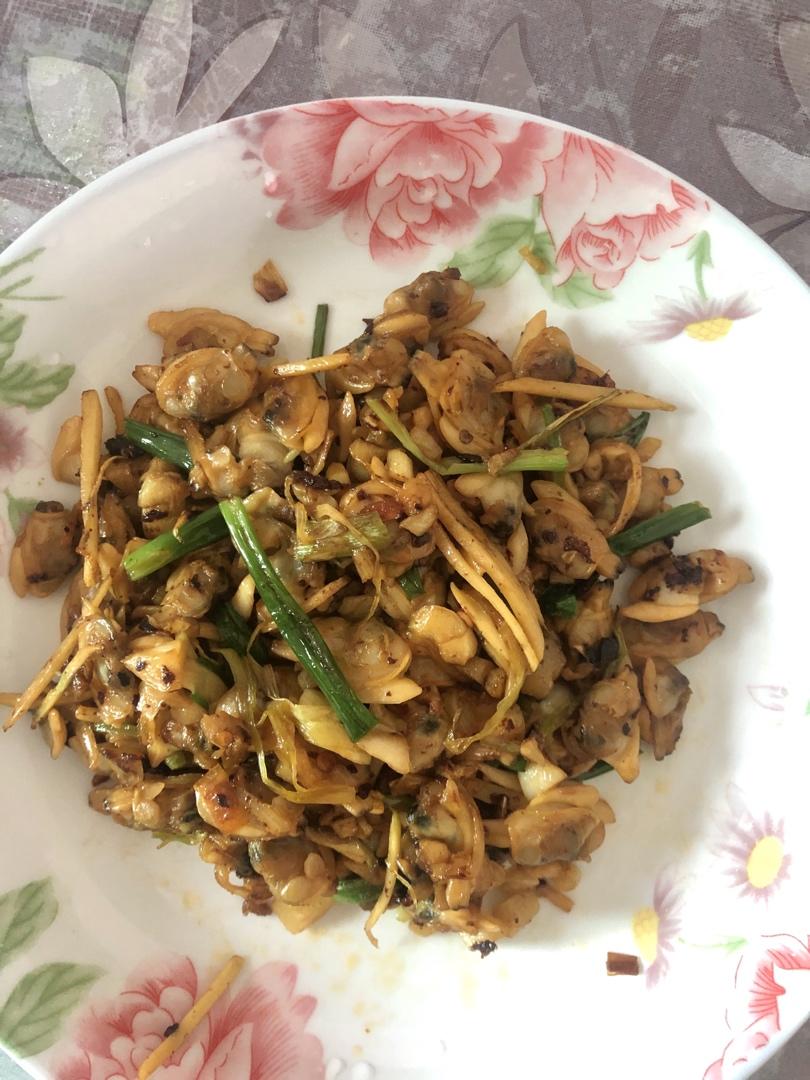 爆炒花甲肉