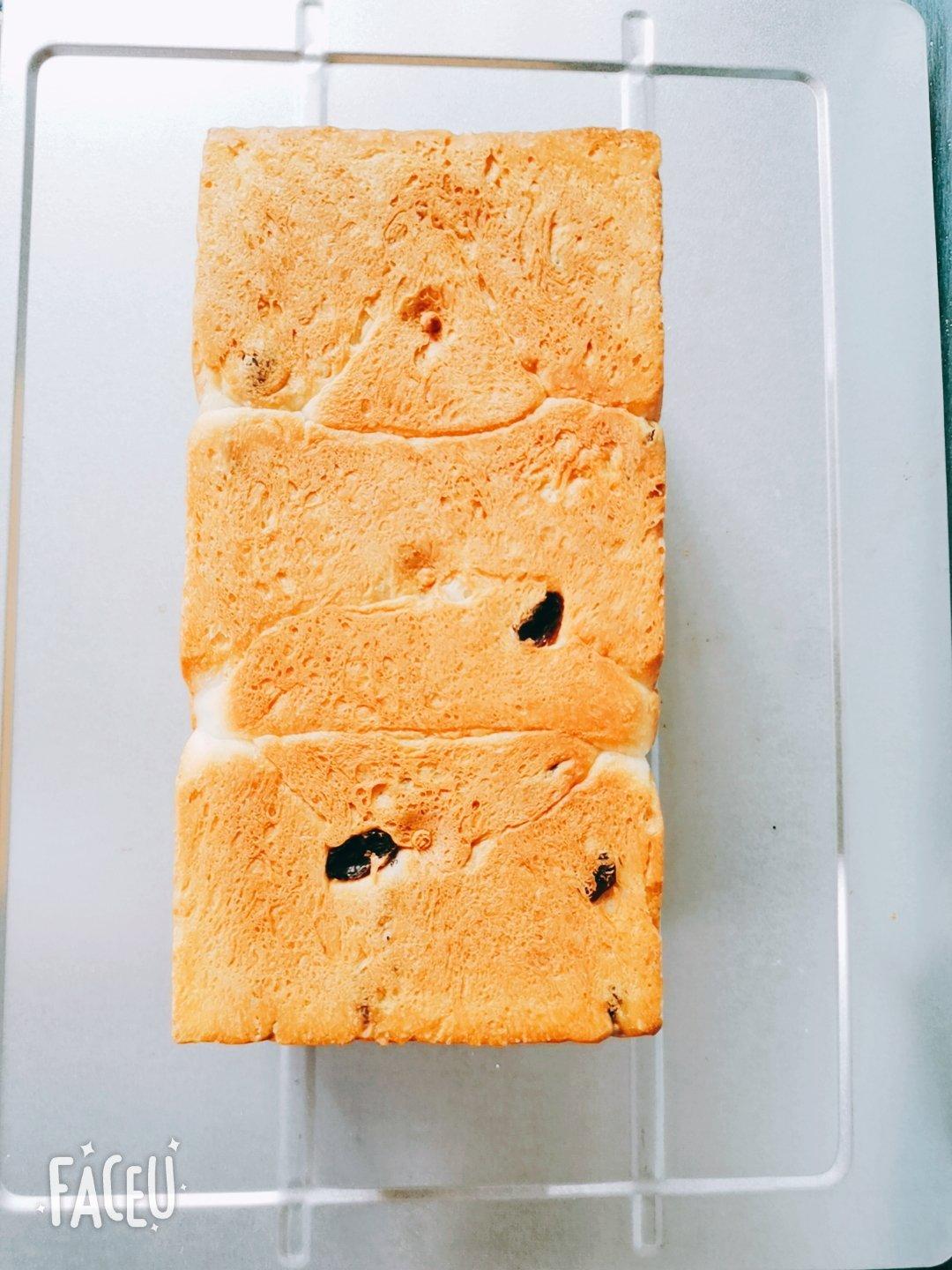 用烤箱自己做面包--手工牛奶吐司面包