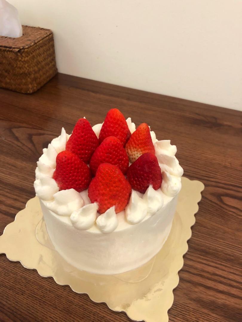 草莓奶油蛋糕
