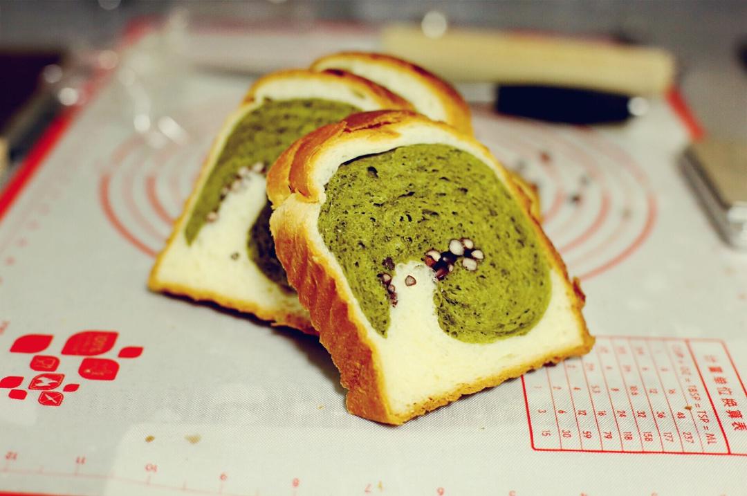 抹茶蜜豆吐司