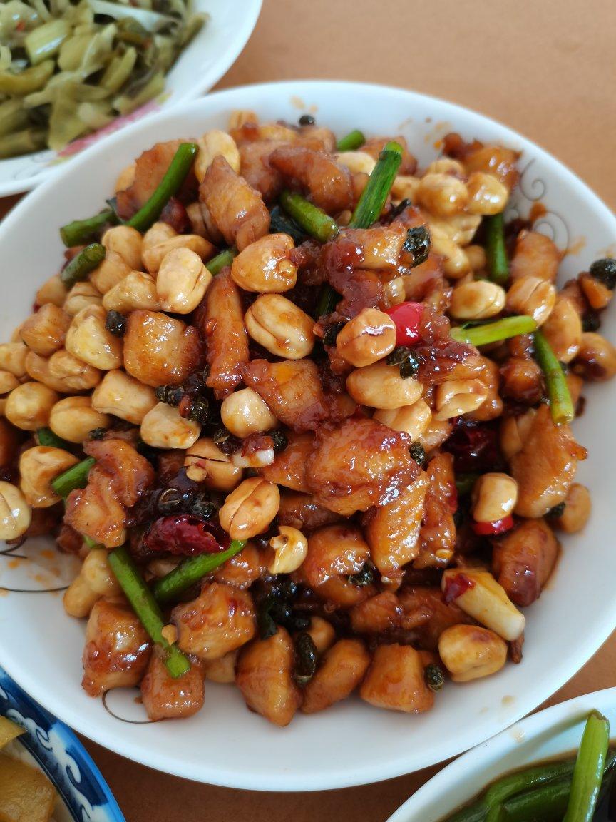 宫爆鸡丁