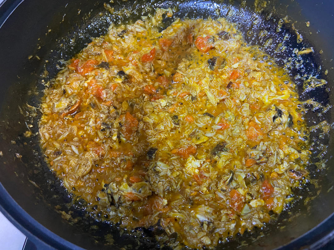 蟹黄面，秒杀一切饭店的自制爆多蟹黄酱！