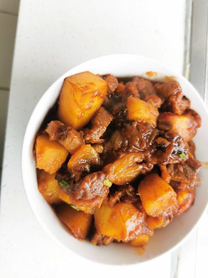 番茄土豆炖牛肉