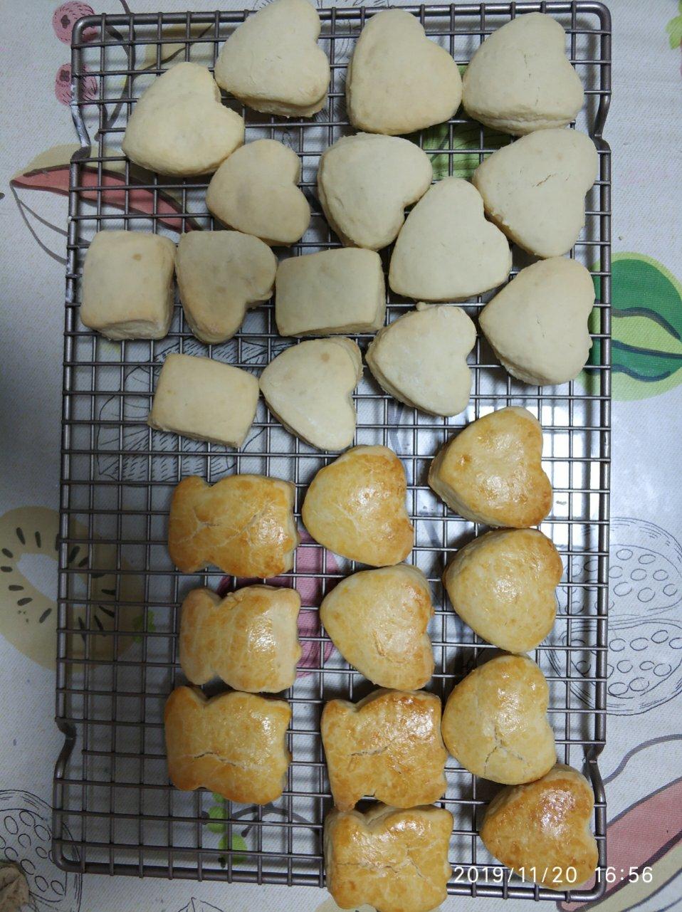 消耗打开的淡奶油，司康(最简单的点心)