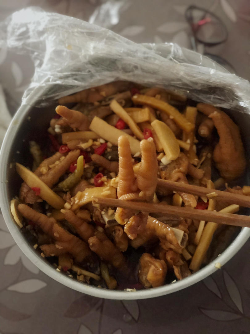 绝对不会后悔的酸辣鸡爪