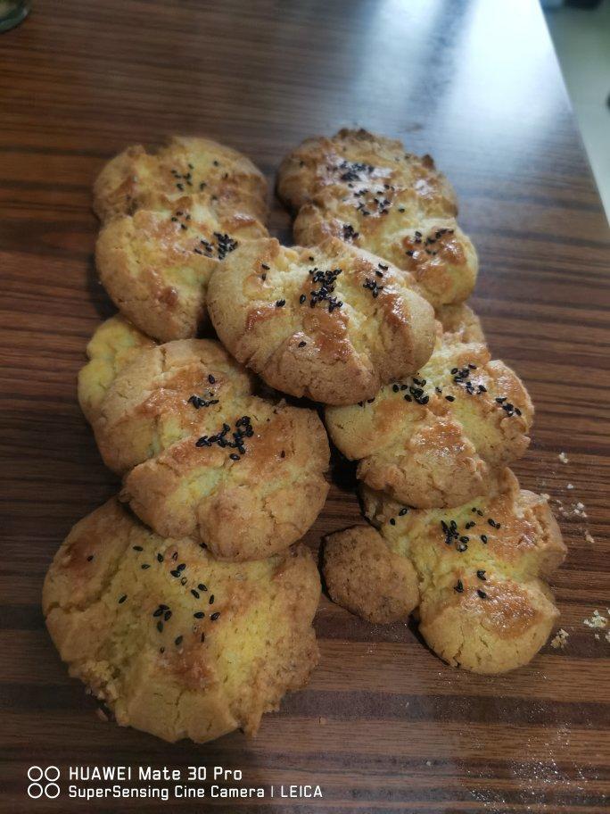 轻轻一按就碎掉的原味桃酥（不输猪油版）