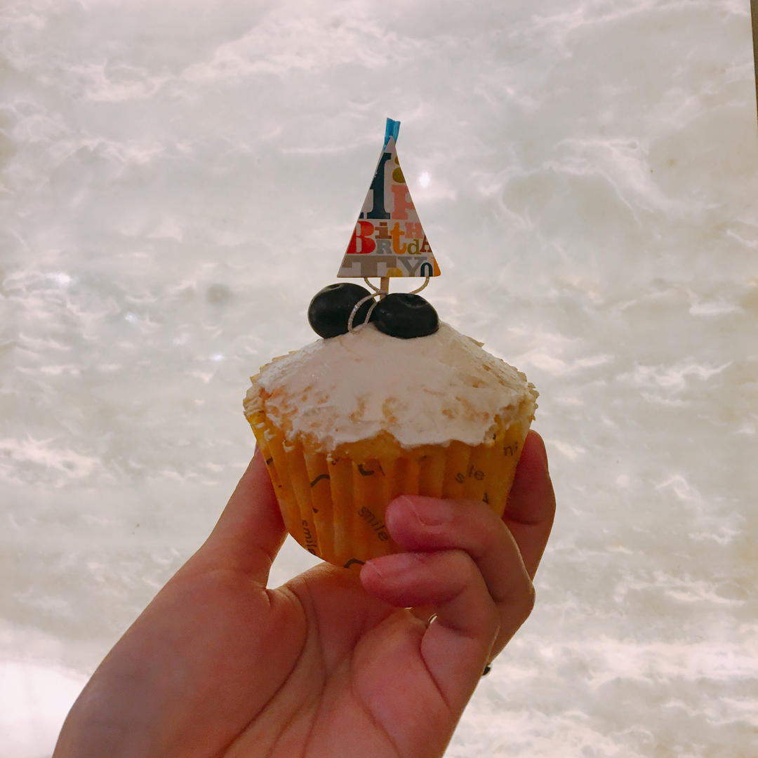 百香果杯子蛋糕