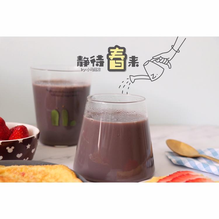 黑豆浆蒸黑米蛋糕