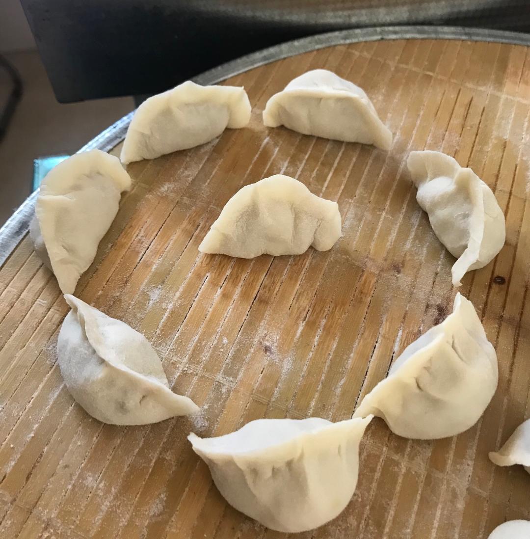 羊肉胡萝卜饺子