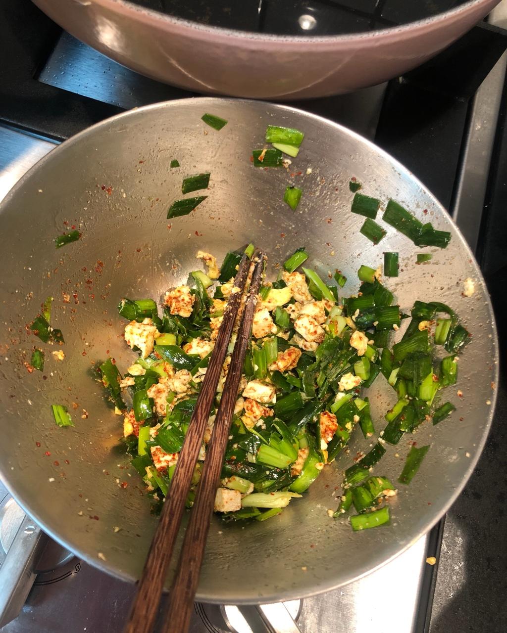 鲁南名吃——滕州菜煎饼 附电饼铛摊煎饼