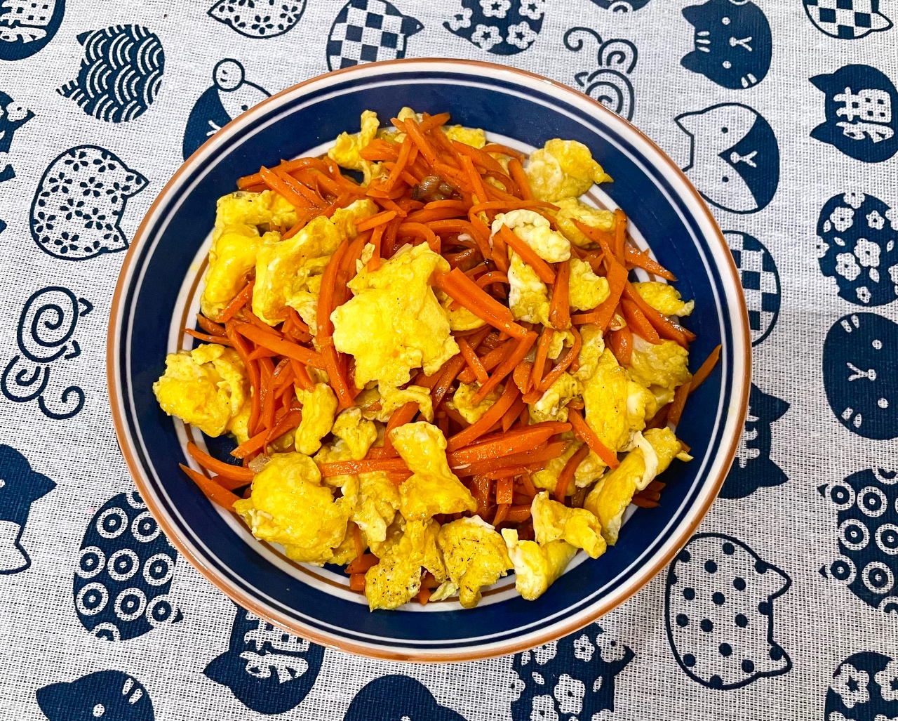 胡萝卜炒鸡蛋的做法