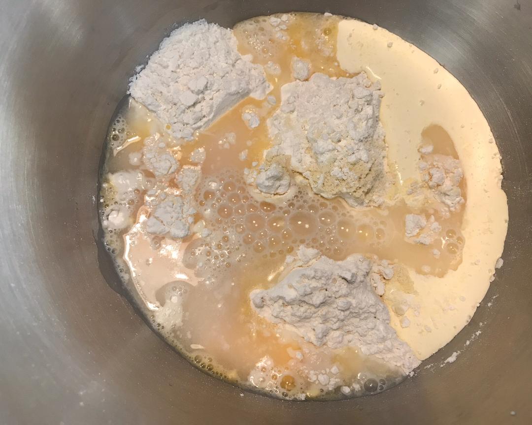 纯奶手撕吐司的做法 步骤1