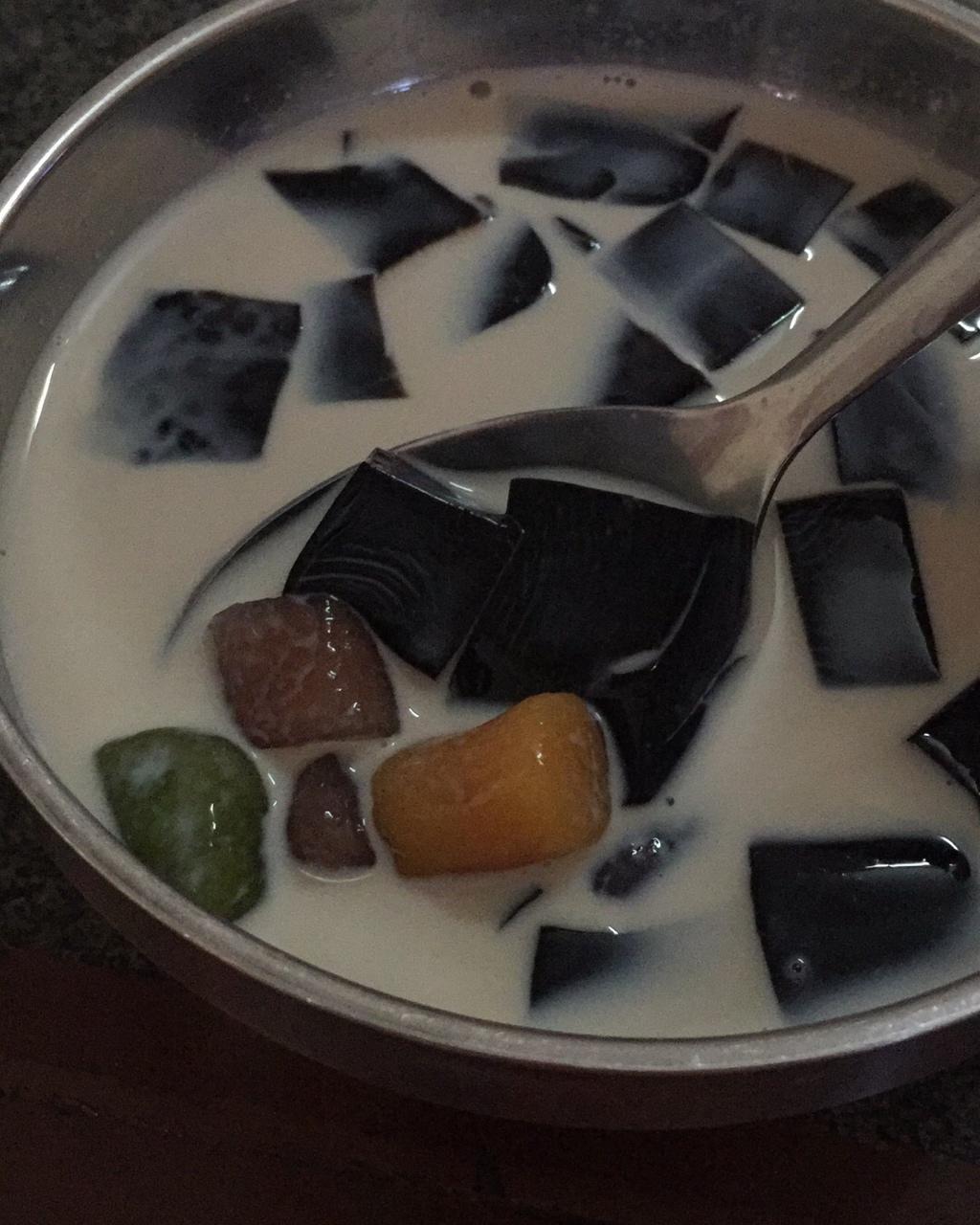 鲜芋仙 芋圆红豆奶茶烧仙草