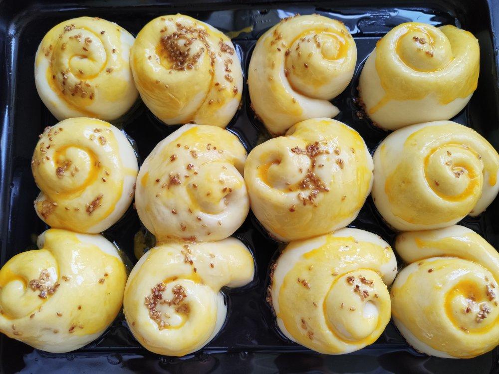 脆底蜂蜜小面包