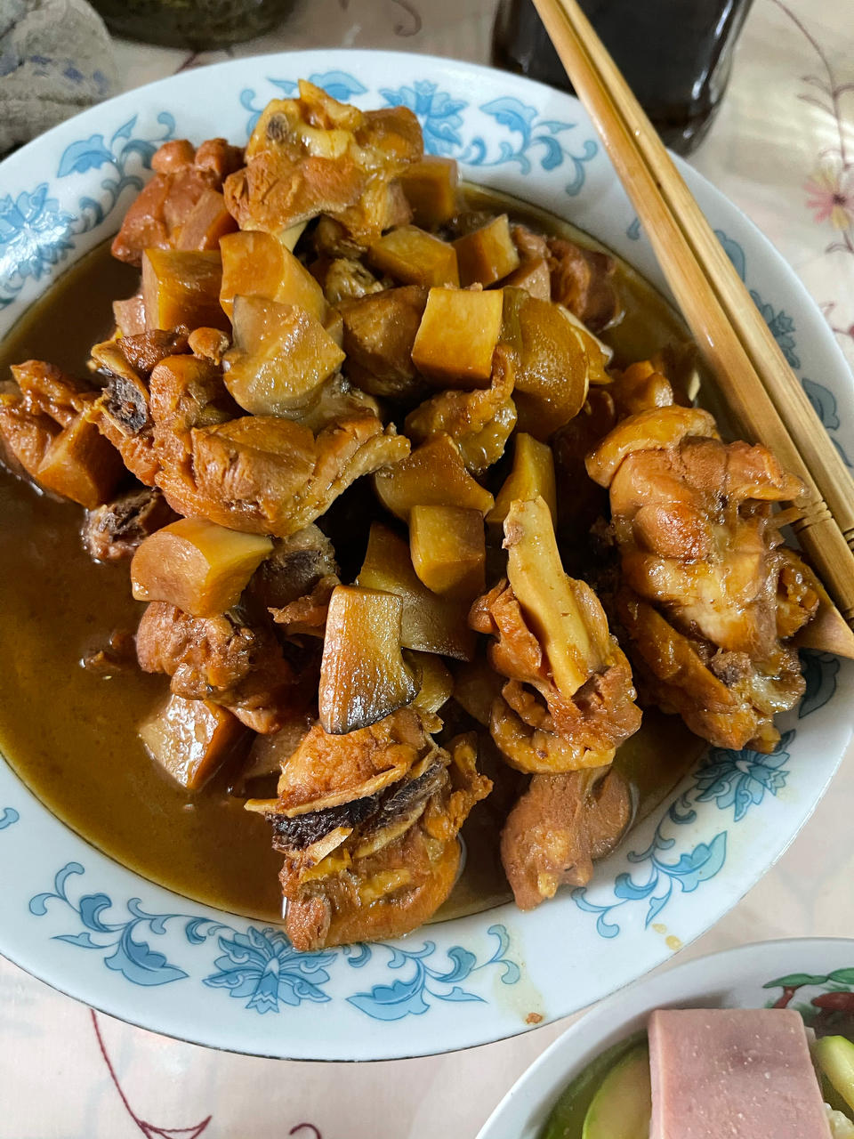 红烧土豆炖鸡块（鸡腿）