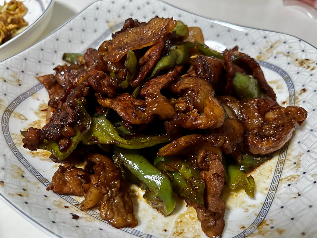 下饭神器👉青椒炒肉