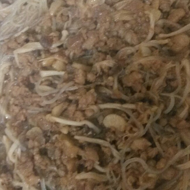 肉末金针菇