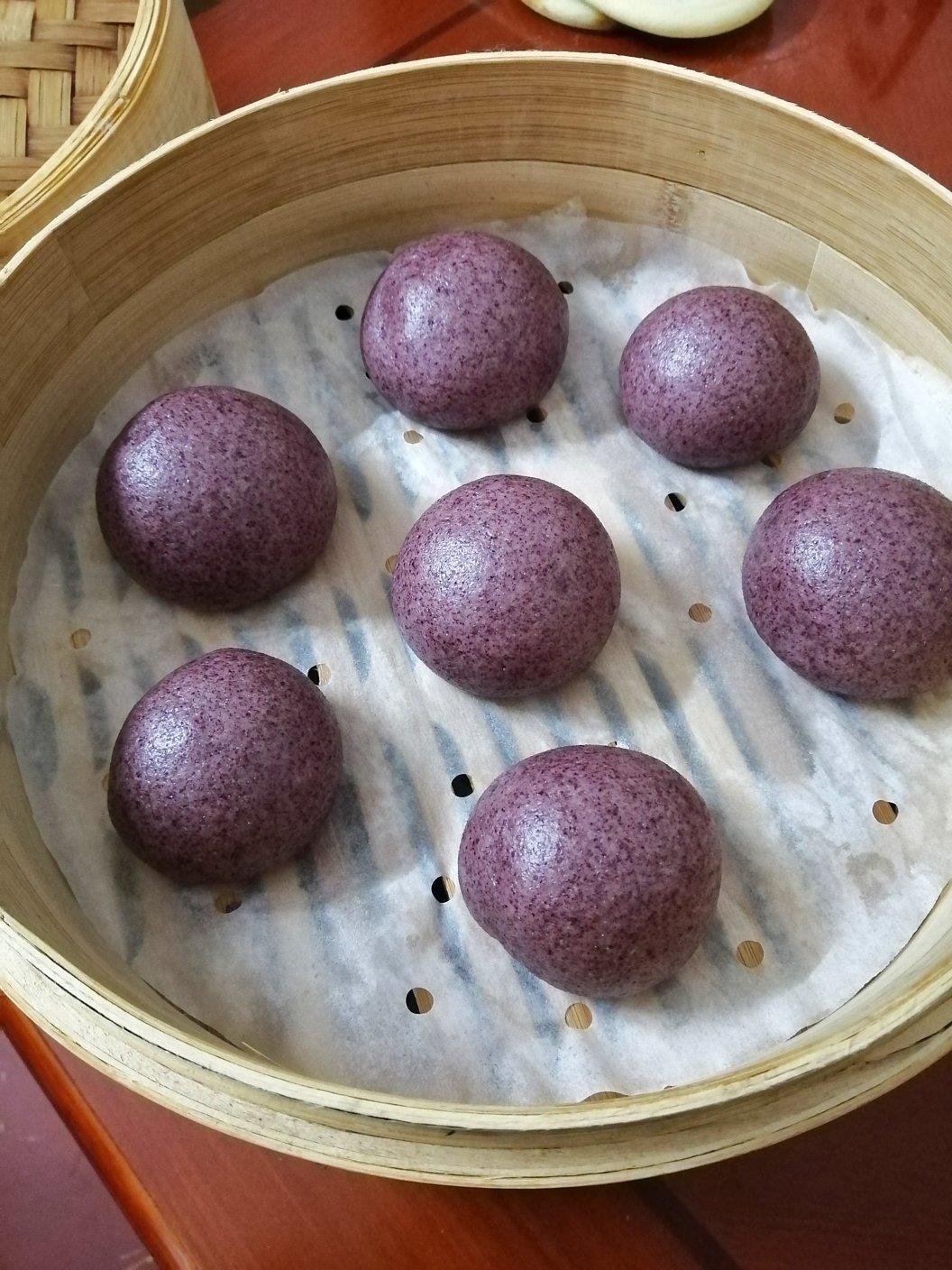 黑米粉刀切馒头