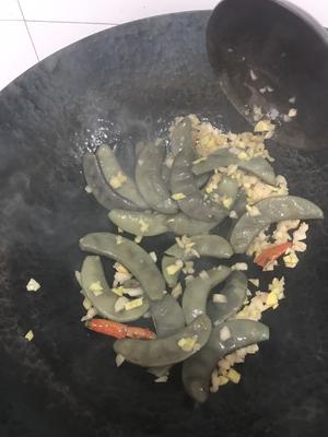 四川泡菜炒扁豆的做法 步骤8