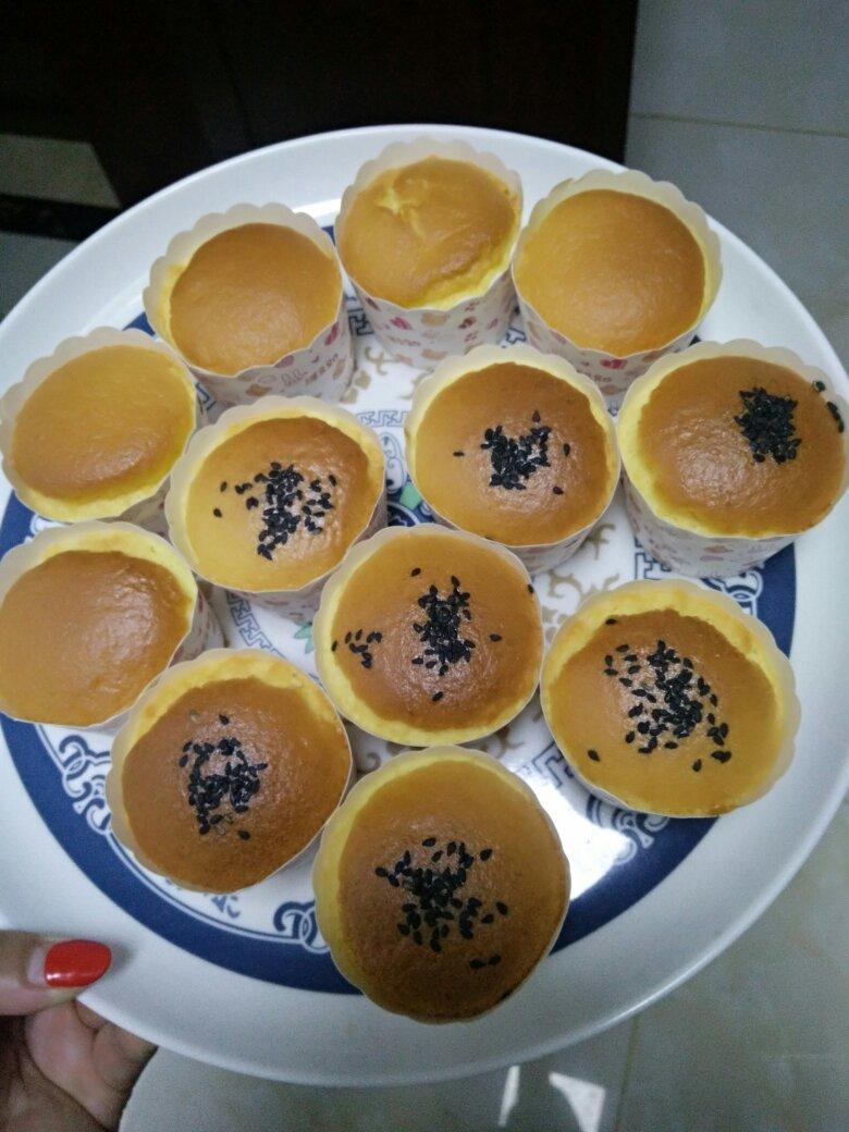软绵绵戚风纸杯蛋糕