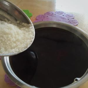 港式奶茶——选用地道斯里兰卡红茶和黑白淡奶的做法 步骤4