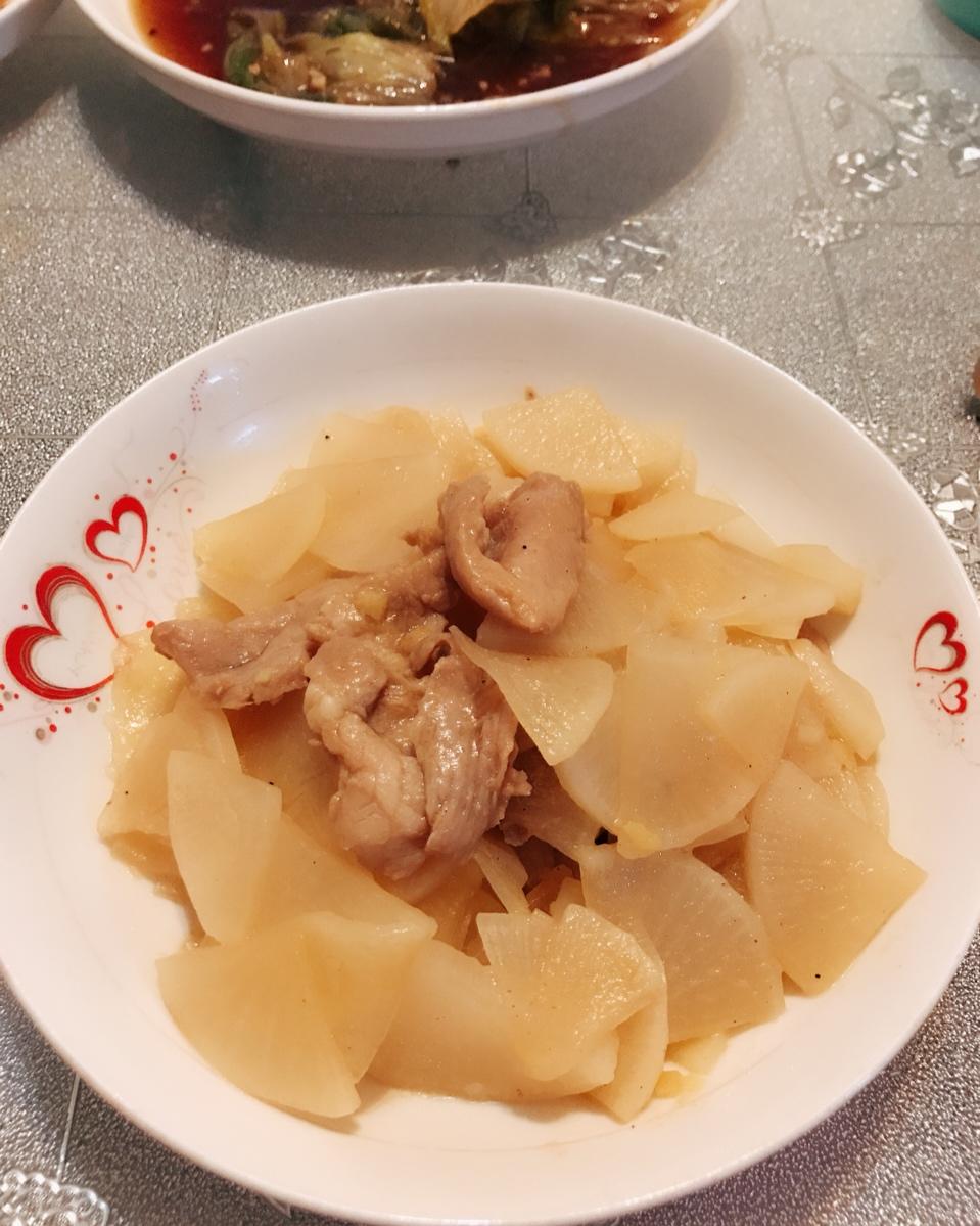 萝卜丝炒肉片