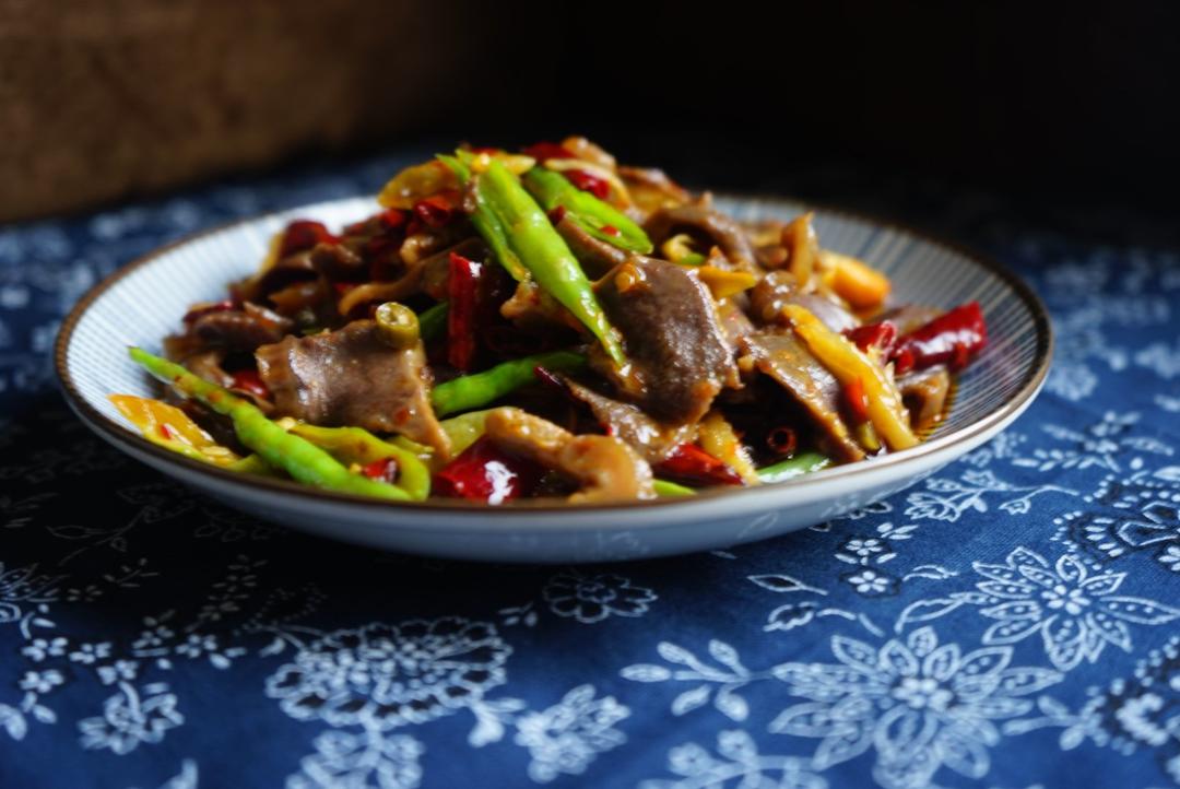 泡椒芹菜炒郡肝