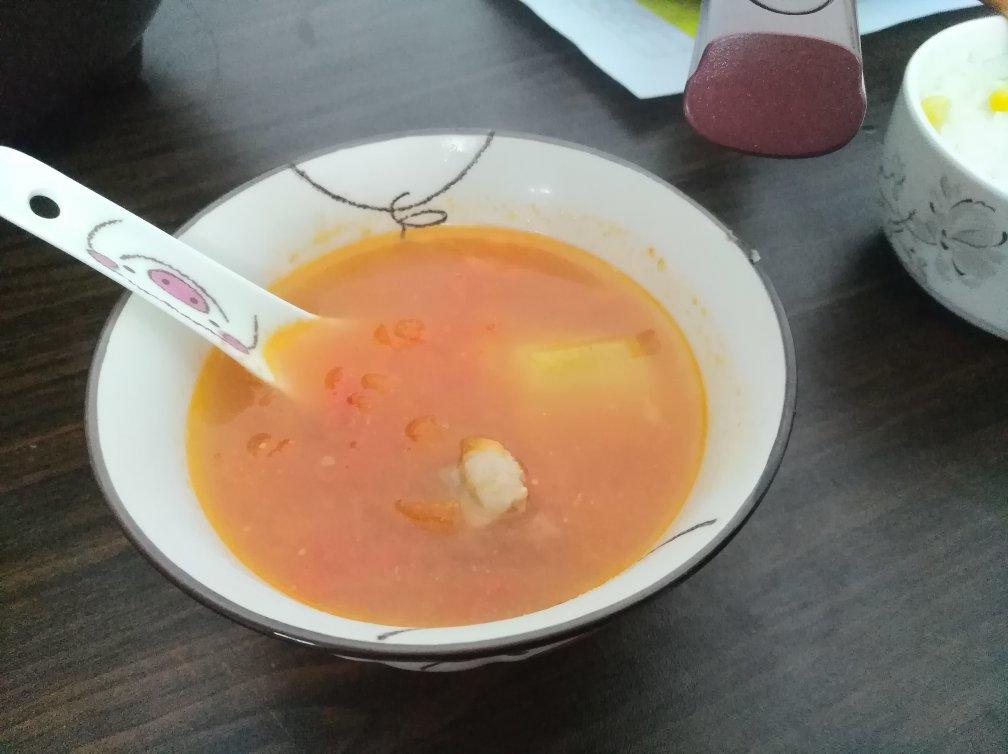 番茄土豆玉米排骨汤