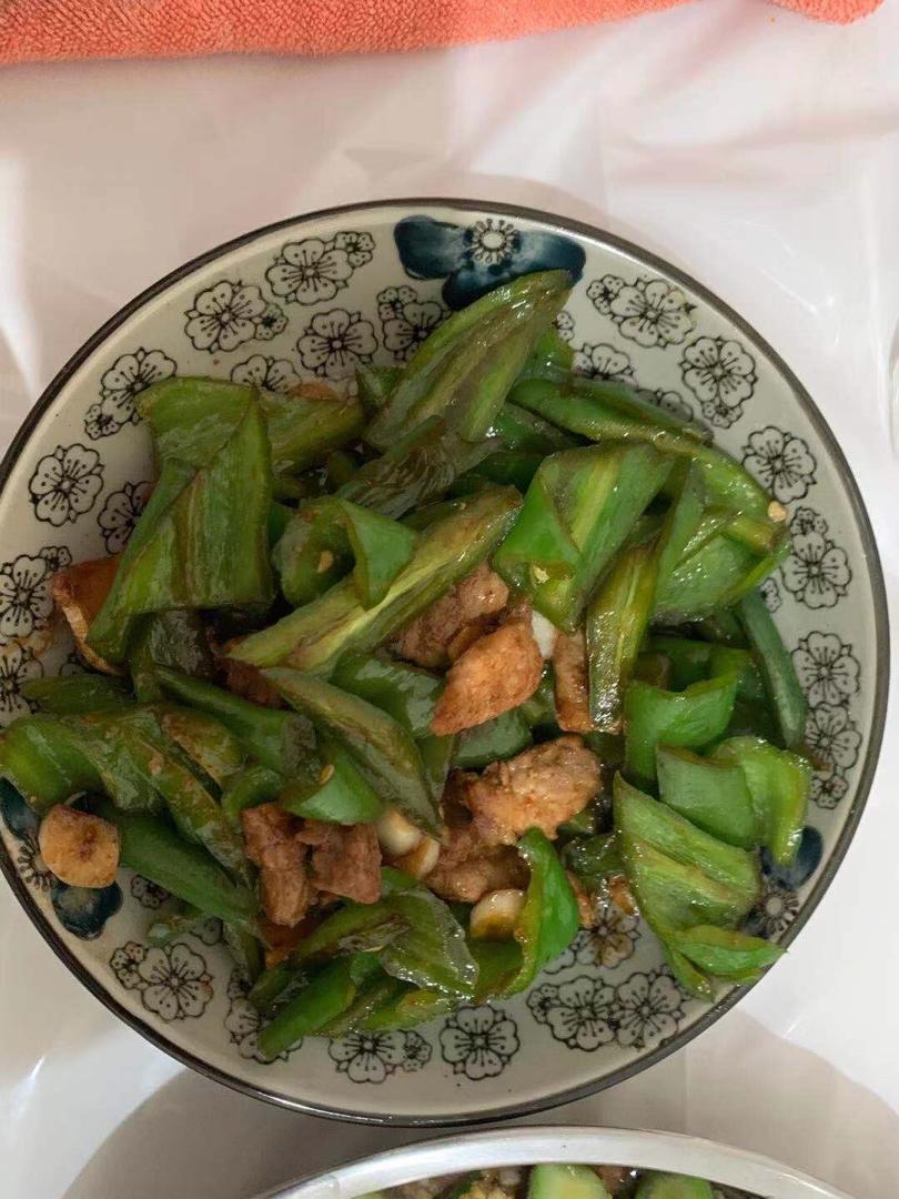 家常尖椒炒肉