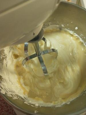 豆乳冰激凌(无生蛋版，消耗淡奶油)的做法 步骤6