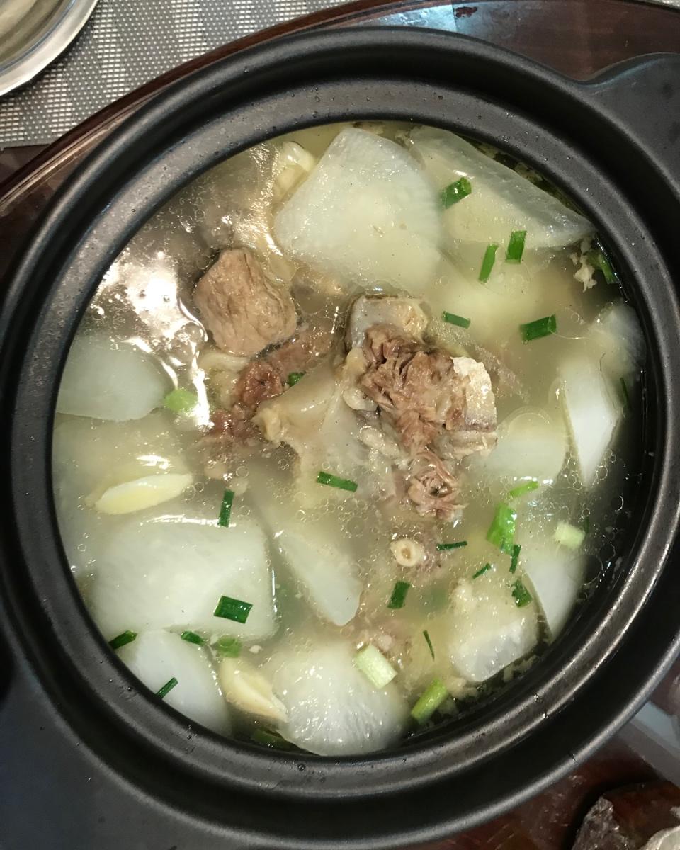 清炖牛尾汤