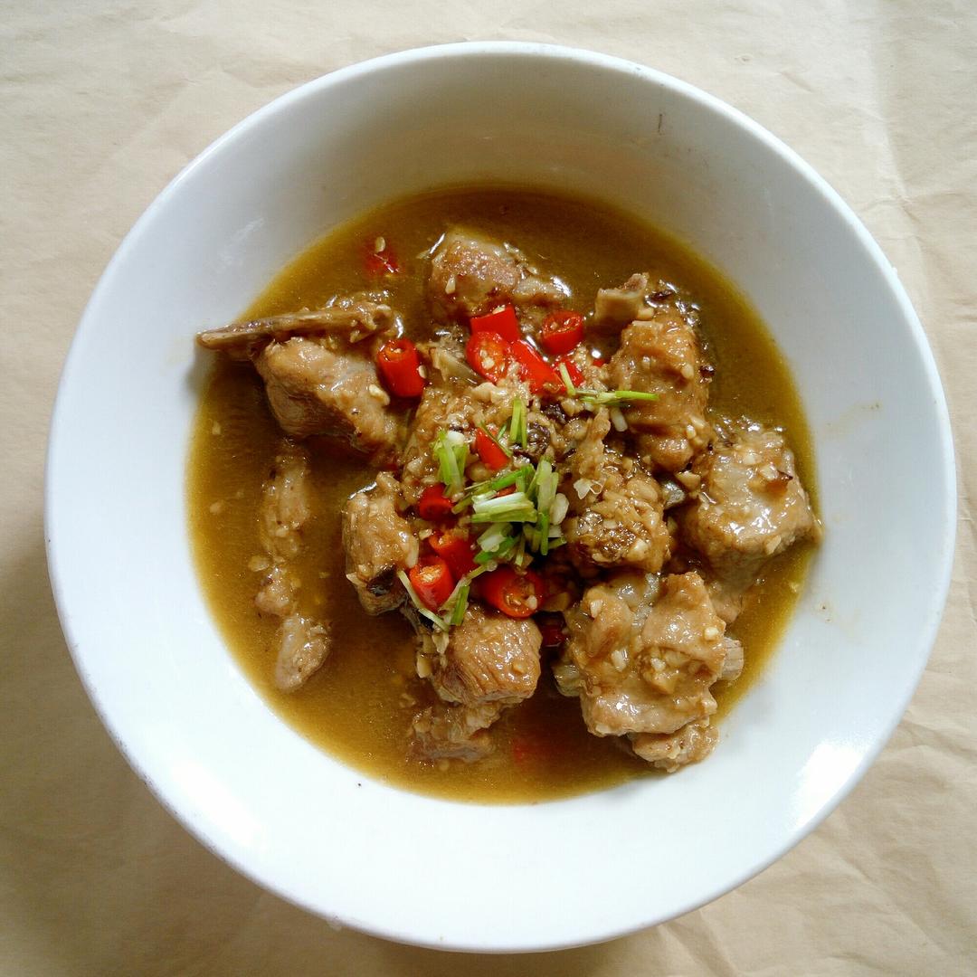 蒜蓉辣酱烧排骨
