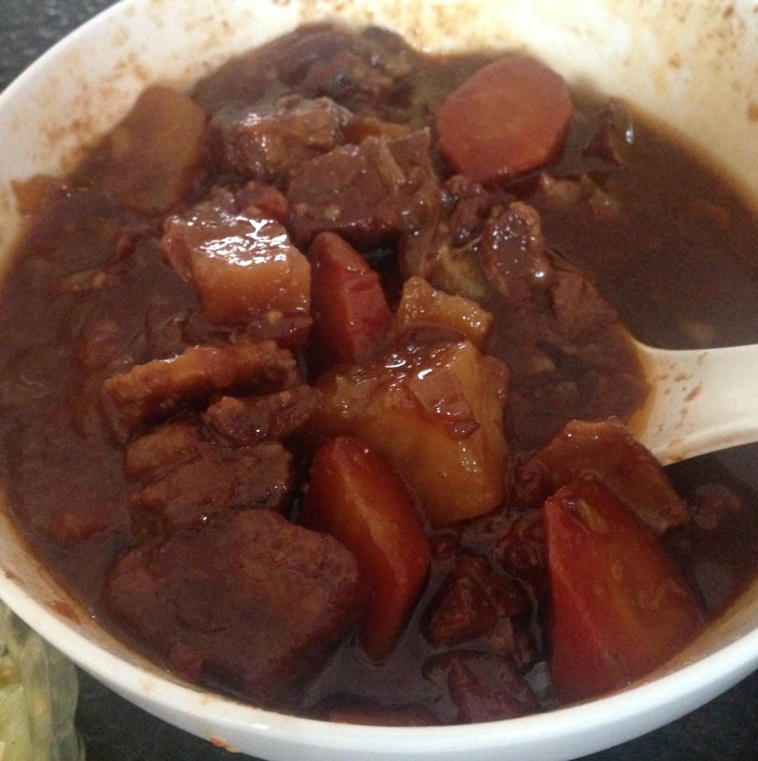 一个话唠包教包会的香浓红烩牛腩