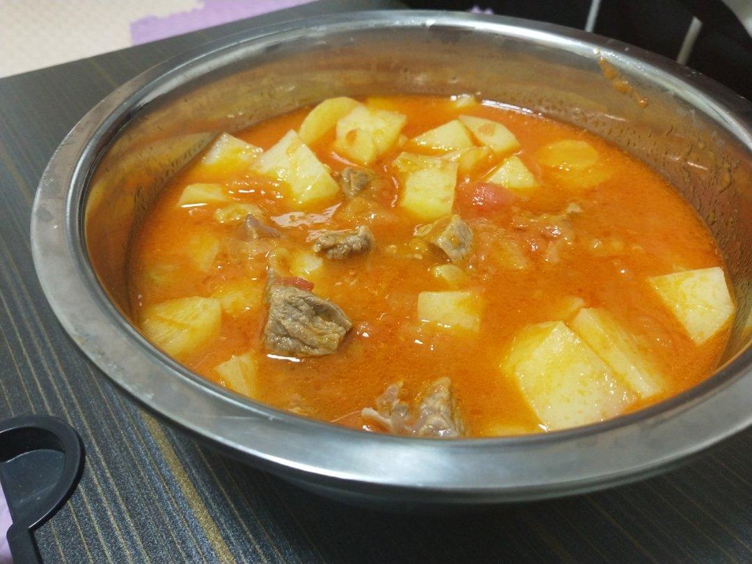 番茄土豆炖牛腩