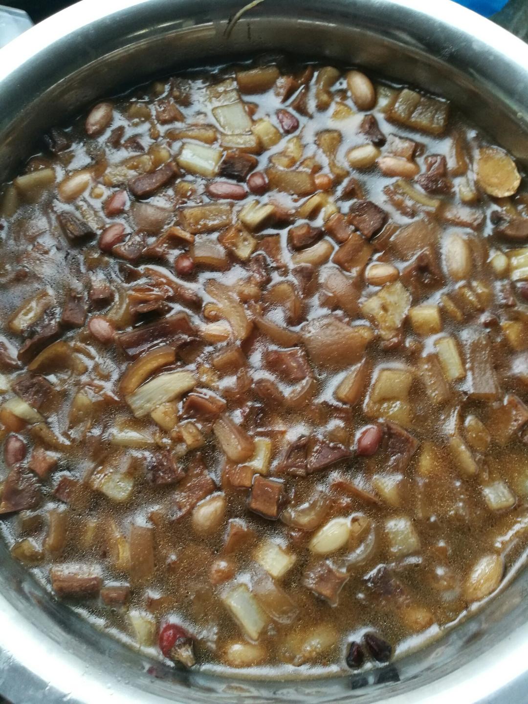 家常疙瘩肉皮咸菜