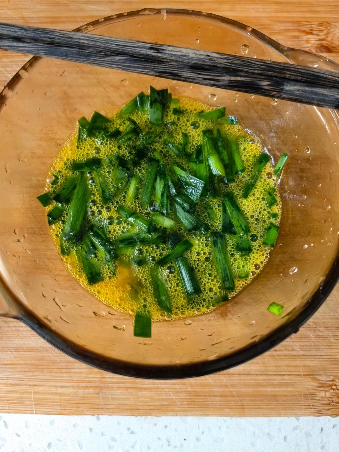 快手简餐-韭菜疙瘩汤，韭菜丸子汤