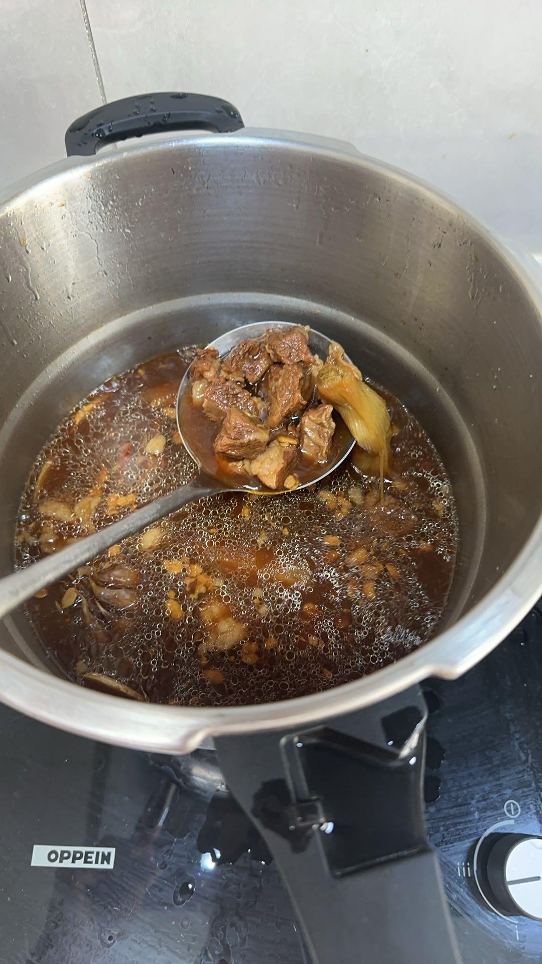 超简单的炖牛肉