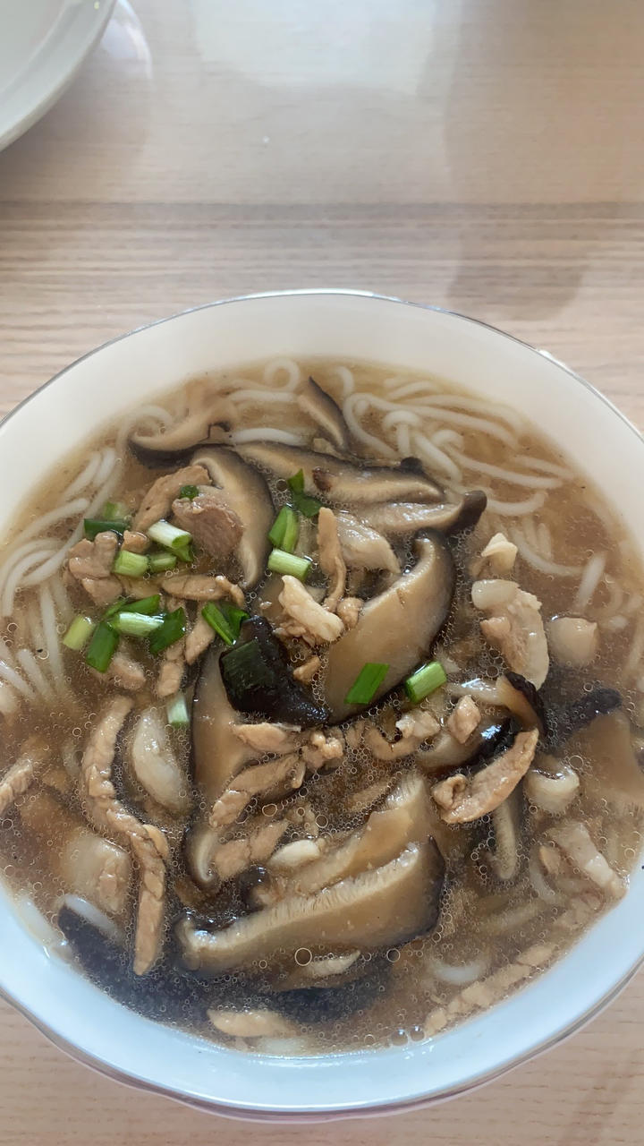 香菇鸡蛋米粉