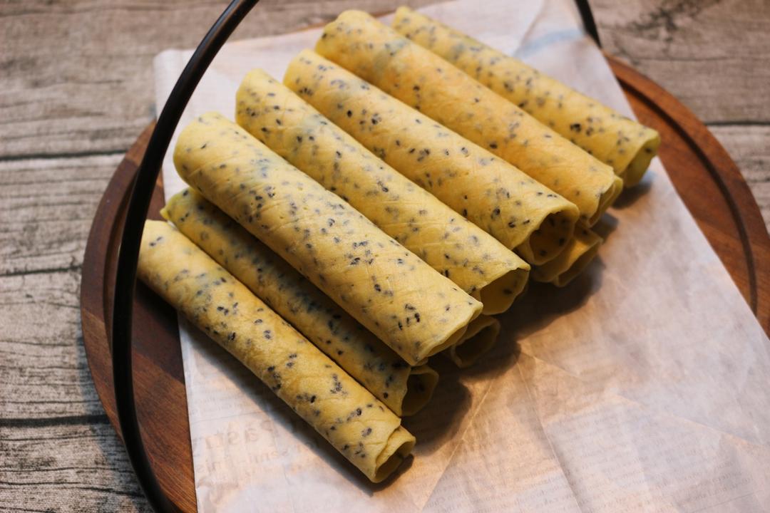 一只糖粉做的堂妈教你做脆脆的黑芝麻蛋卷