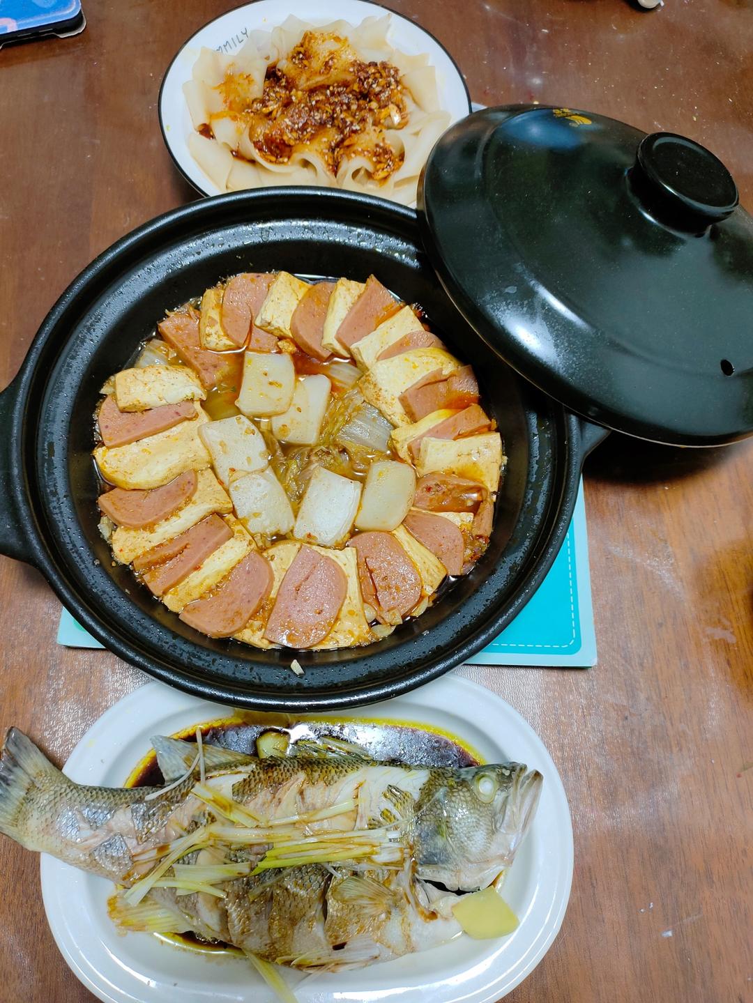 ✨无敌下饭❗️好吃到哭的白菜火腿豆腐煲