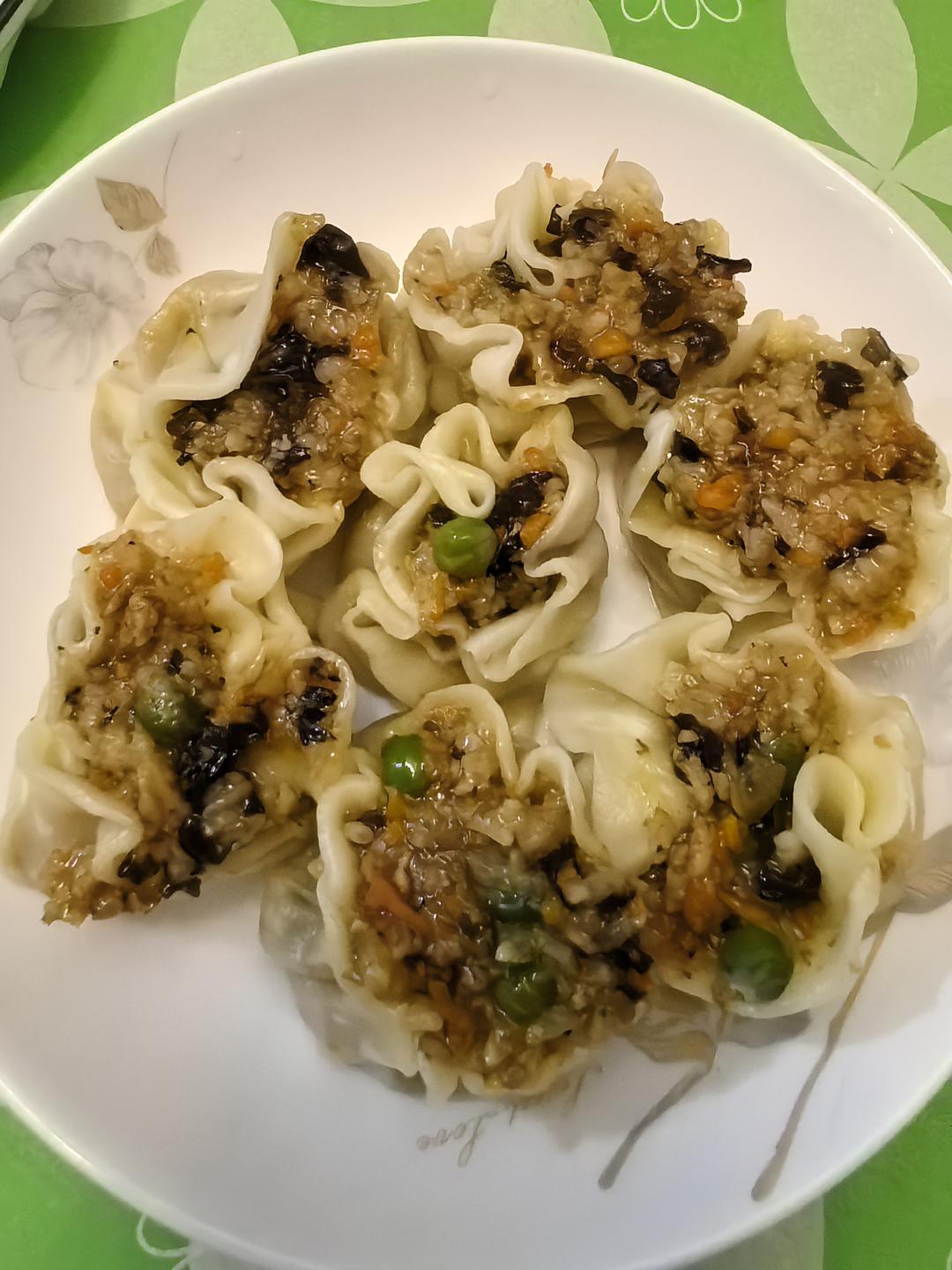超好吃的香菇糯米猪肉烧麦（附烧麦皮做法）