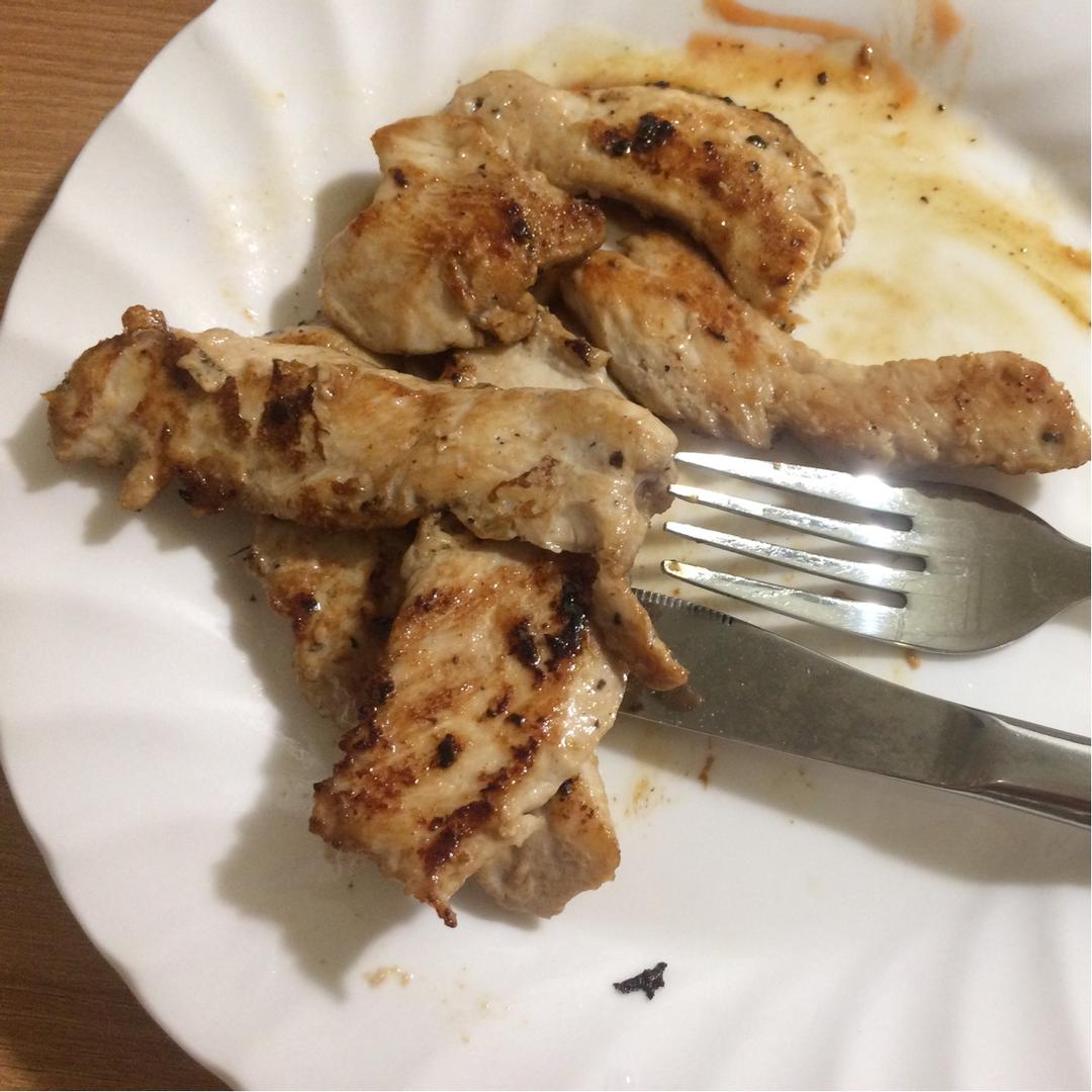 蚝油煎鸡胸肉（真的只要腌了就炒鸡嫩！（新增微波式