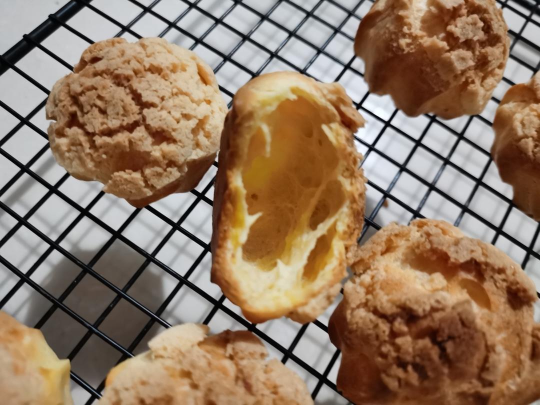 十分美味的酥皮泡芙