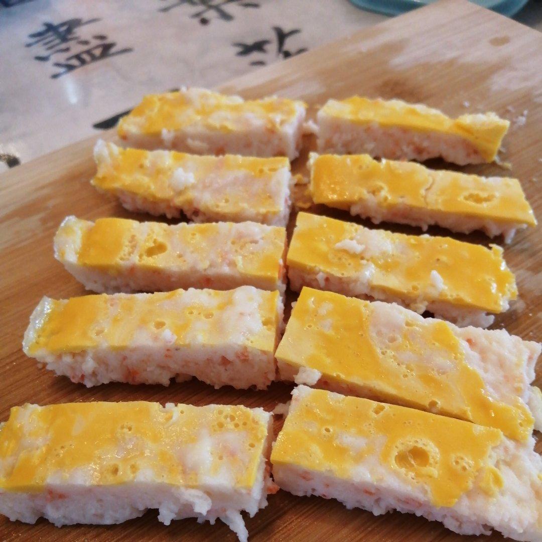 宝宝10个月辅食：妈妈都觉得好吃的虾仁蒸糕