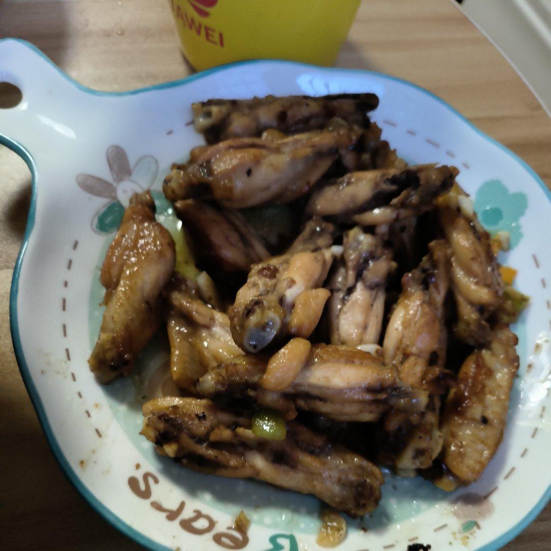 蒜香鸡翅，这才是鸡翅最好吃的做法