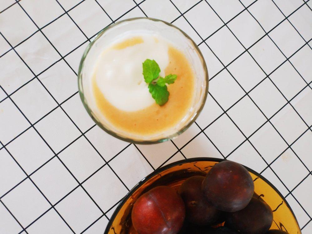 舒啊克做的桃子酸奶