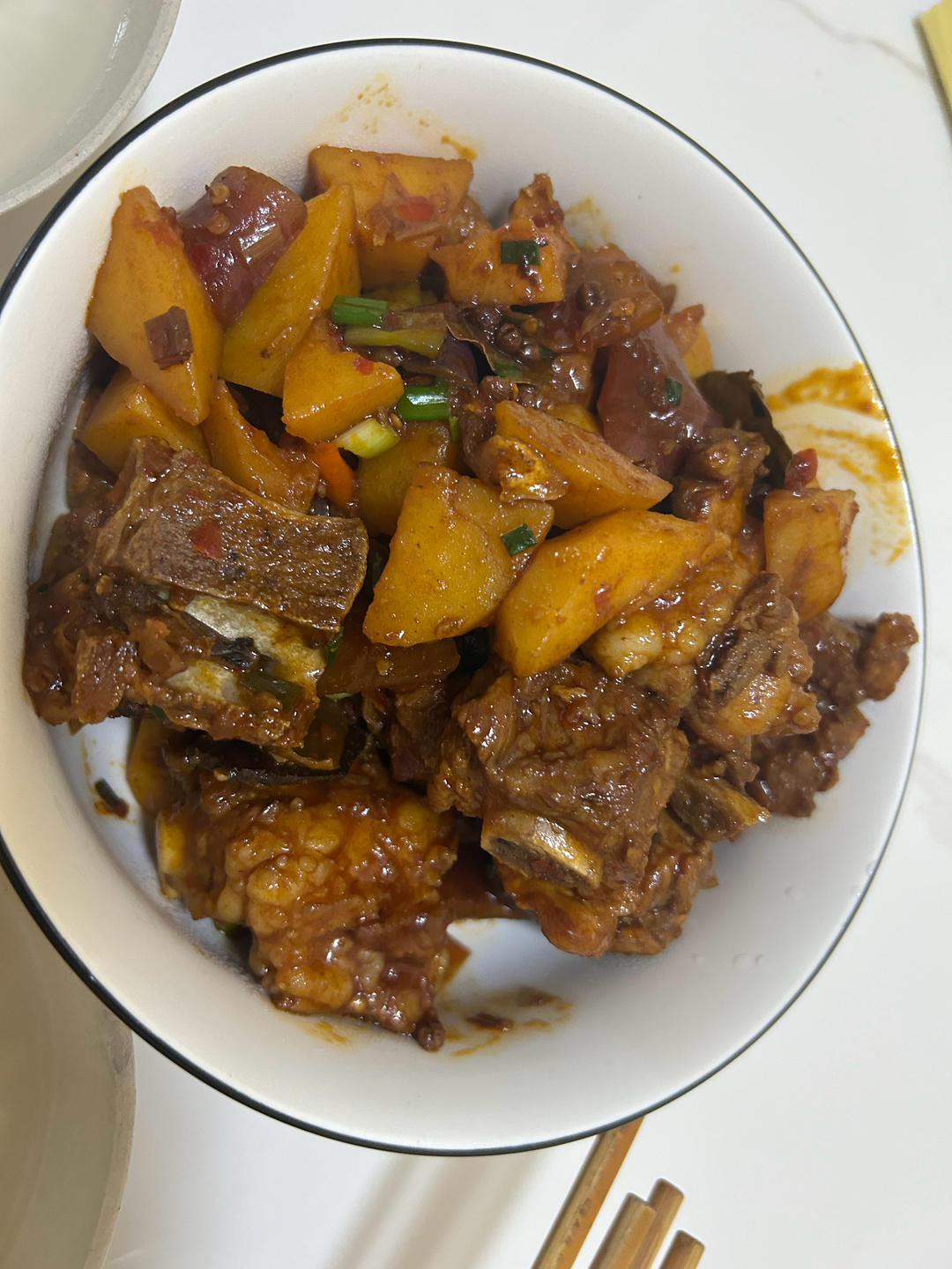 正宗四川土豆烧排骨（红烧排骨）（不焯水不炒糖色）