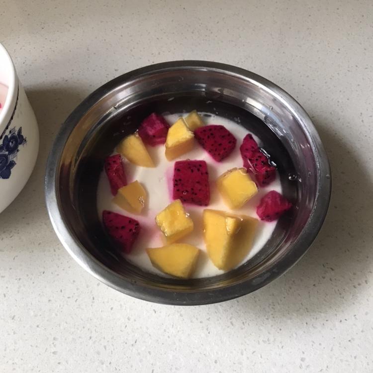 凉粉水果蛋糕
